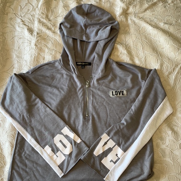 Honey & Sparkle Hooded Gray Crop Top Girls SZ S - Picture 8 of 8